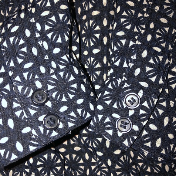 THE LIMITED—WOMEN’S LONG SLEEVE NAVY & WHITE TUNIC!! BNWOT/NEVER WORN!! - Picture 5 of 7